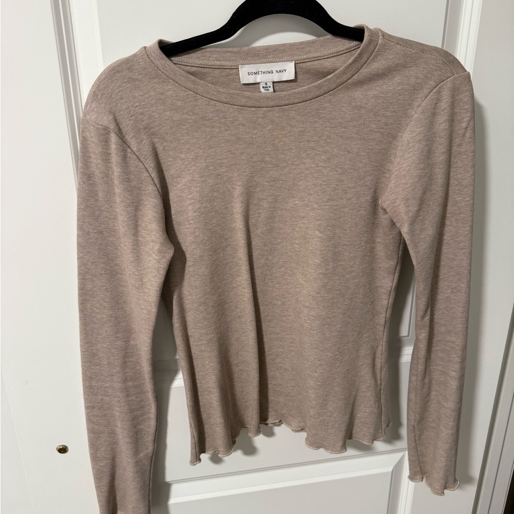 Something Navy lettuce hem long sleeve tee